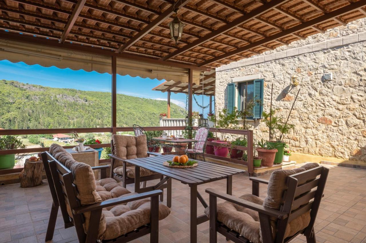 Zakynthos Shipwreck Nearby&Easy Parking&Barbecue Patio Apartment อายิโอสนิโกลาโอส ภายนอก รูปภาพ